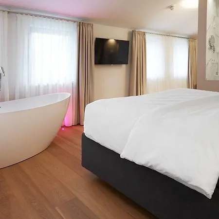 Hotel Gut Leben Am Morstein 4*